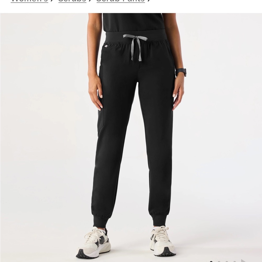 Figs High Waisted Zamora Jogger Scrub Pants- small